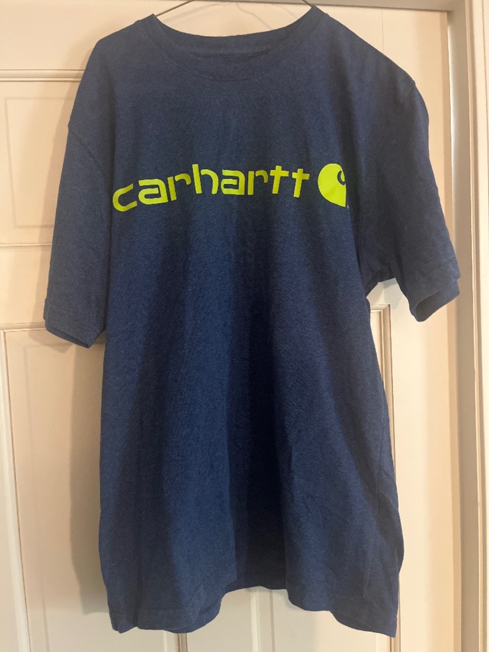 Like new small Carhartt tee shirt